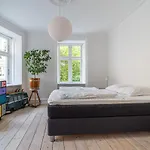 Stylish & Spacious Apartment In Trendy Norrebro
