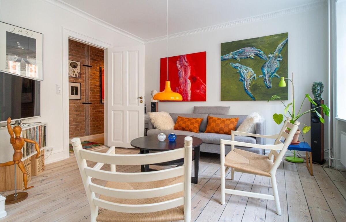 Stylish & Spacious In Trendy Norrebro Appartement Kopenhagen